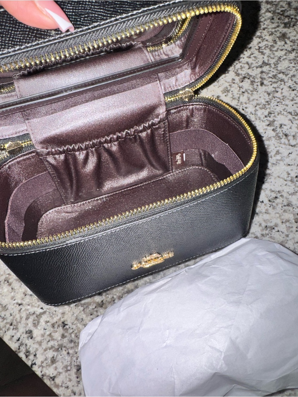 Coach cosmetic case - Picture 3 of 3